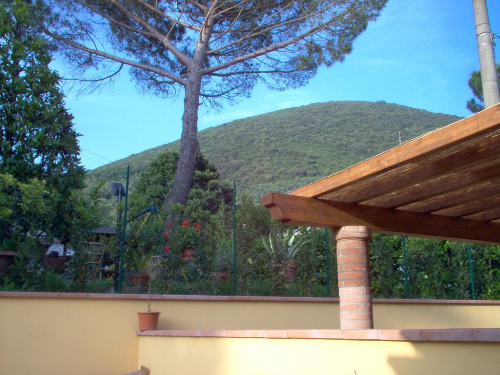 La Rondine Apartment Lucca Room photo